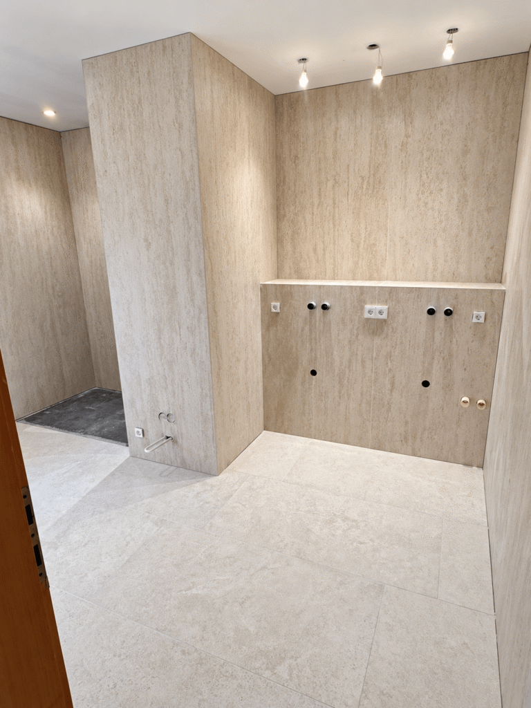 Fliesen im Badezimmer, Referenzbild